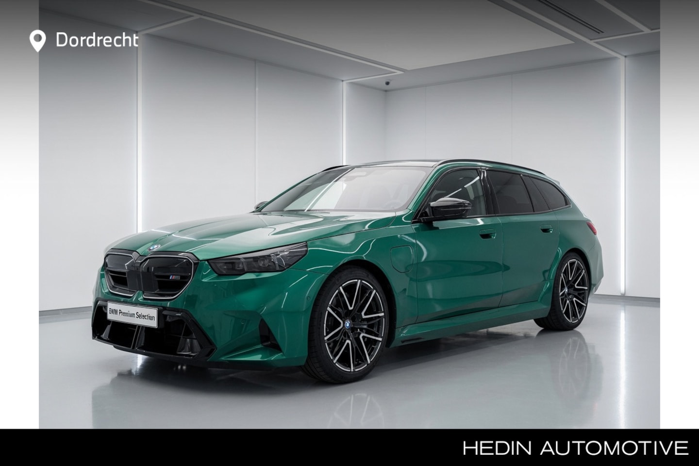 BMW M5 - M5 Touring | CoPilot | Trekhaak | Ventilatie | Bowers & Wilkins Surround Sound System | 72 - AutoWereld.nl