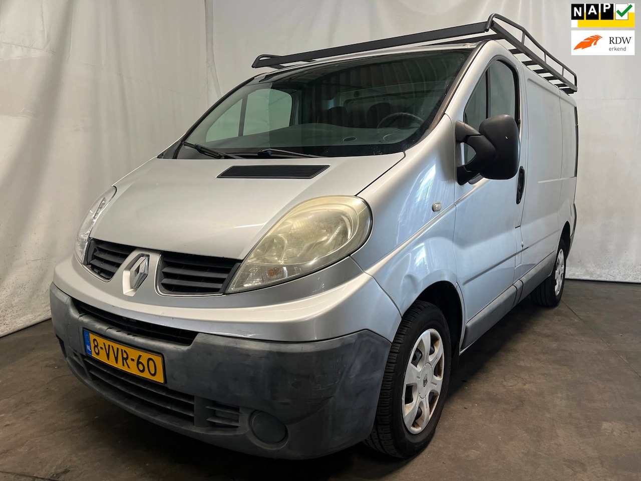 Renault Trafic - 2.0 dCi T27 L1H1 Générique - Schade - AutoWereld.nl