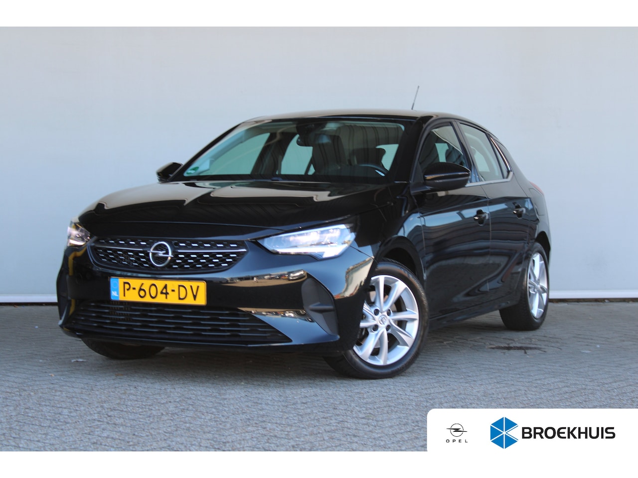 Opel Corsa - 1.2 Elegance | Automaat! | Navigatiesysteem | LED | 16` velgen | Apple carplay & Android a - AutoWereld.nl