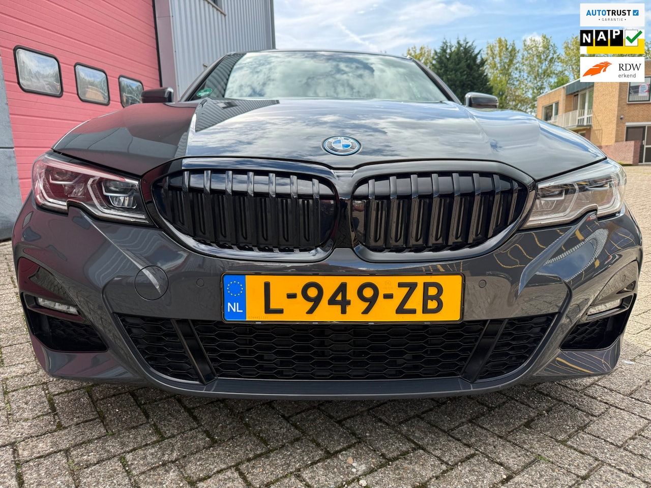 BMW 3-serie - 330e Business Edition Plus 330e Business Edition Plus - AutoWereld.nl