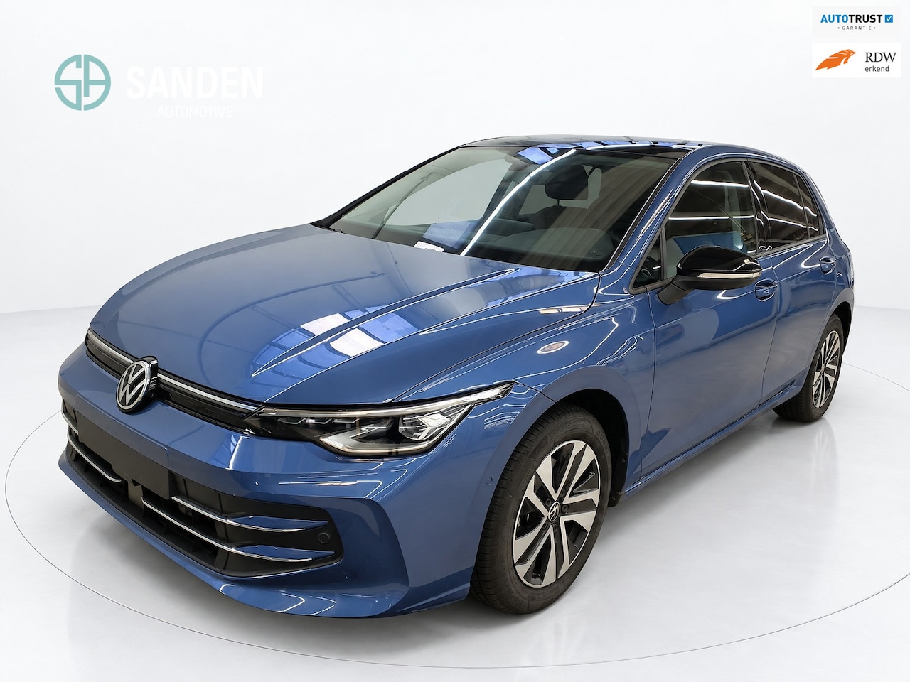 Volkswagen Golf - 1.5 TSI Life Edition|Navigatie|Panodak|Camera|Stoelverwarming - AutoWereld.nl