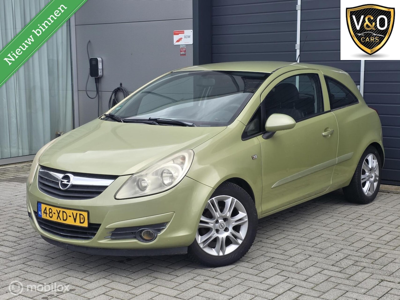 Opel Corsa - 1.2-16V Enjoy 1.2-16V Enjoy - AutoWereld.nl