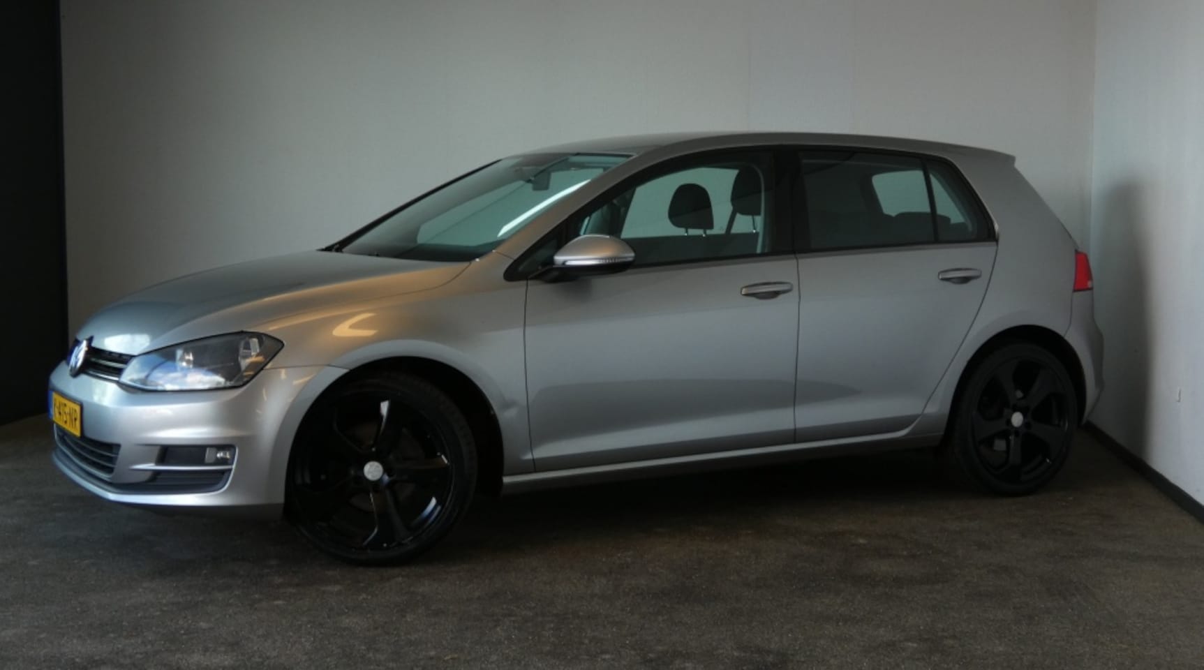 Volkswagen Golf - 1.2 TSI Easyline NWE APK - AutoWereld.nl