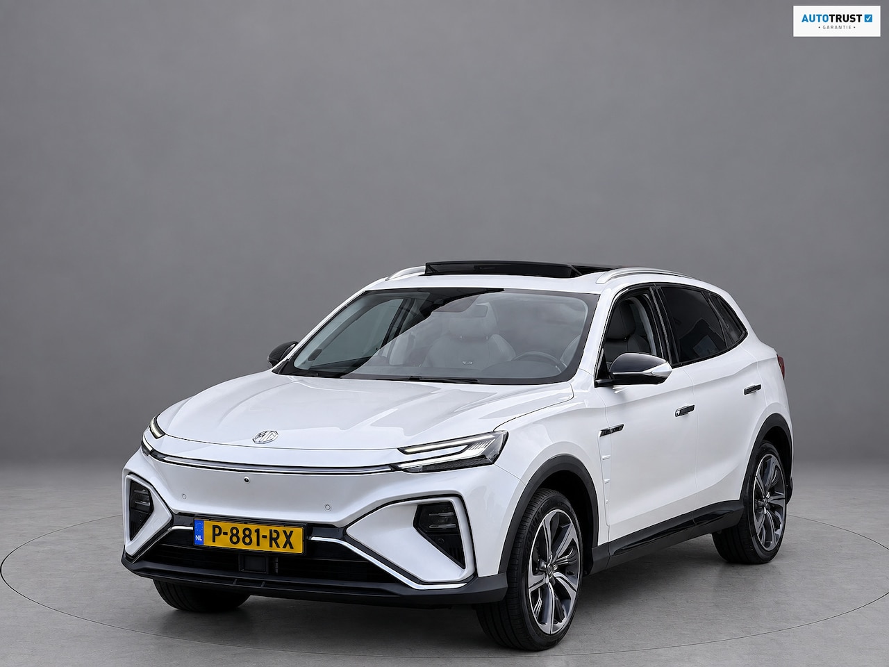MG Marvel R - Exclusive 70 kWh SOH 94.22% PANO BOSE TREKHAAK LEER CAMERA DEALER OND EERSTE EIG - AutoWereld.nl