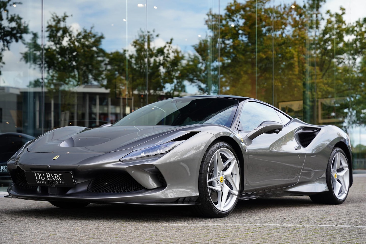 Ferrari F8 Tributo - 3.9 V8 HELE / 6D KM / Full Carbon Interior + Exterior - AutoWereld.nl