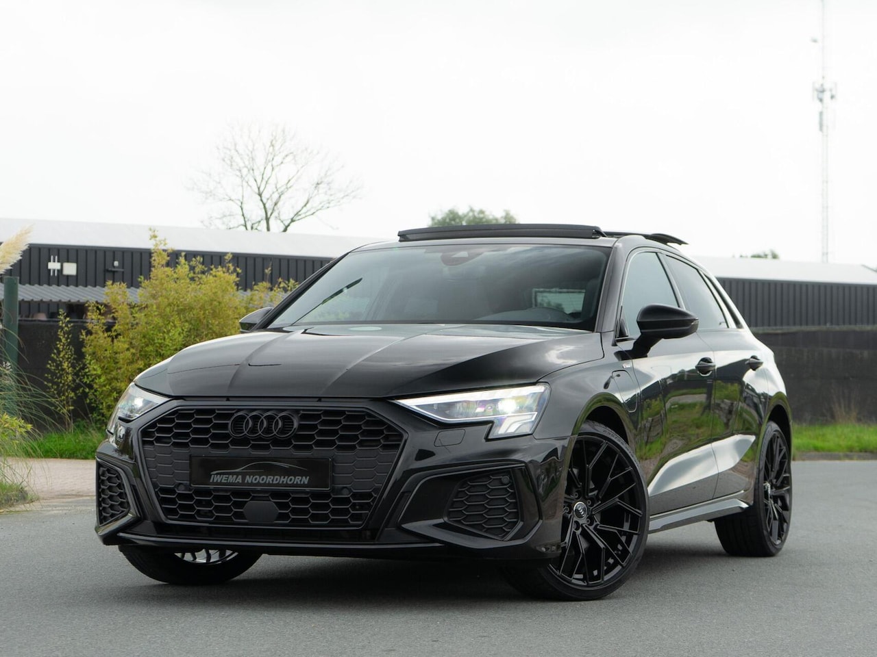 Audi A3 Sportback - 40 TFSIe|Panoramadak|Camera|Diamond stitching|Stoel verw.|Sport stoelen|Keyless| - AutoWereld.nl