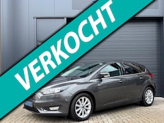 Ford Focus - 125pk Titanium CARPLAY | CLIMA | NAVI | STOEL + STUURVERWARMING |ZEER NETTE AUTO