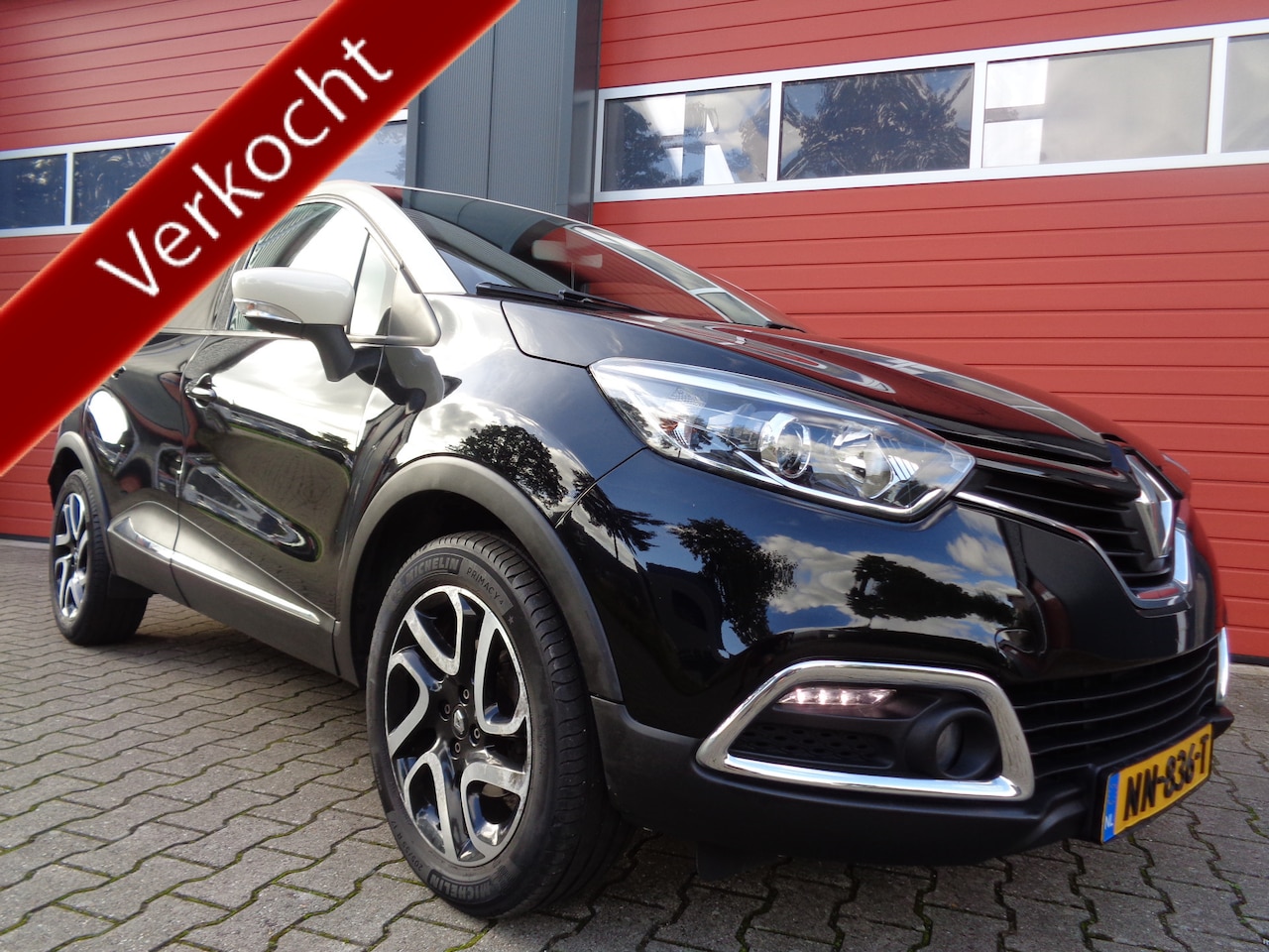 Renault Captur - 1.2 TCe Dynamique 120PK Automaat Clima Cruise Navi Trekhaak 105Dkm !!! - AutoWereld.nl