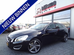 Volvo V60 - 3.0 T6 AWD Summum | TREKHAAK | CRUISE | AUTOMAAT | NAVI | CLIMATIC | LMV |