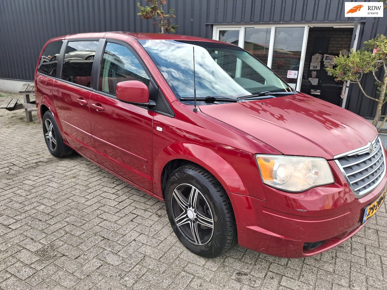Chrysler Town & Country - 3.3 V6 7-personen - AutoWereld.nl