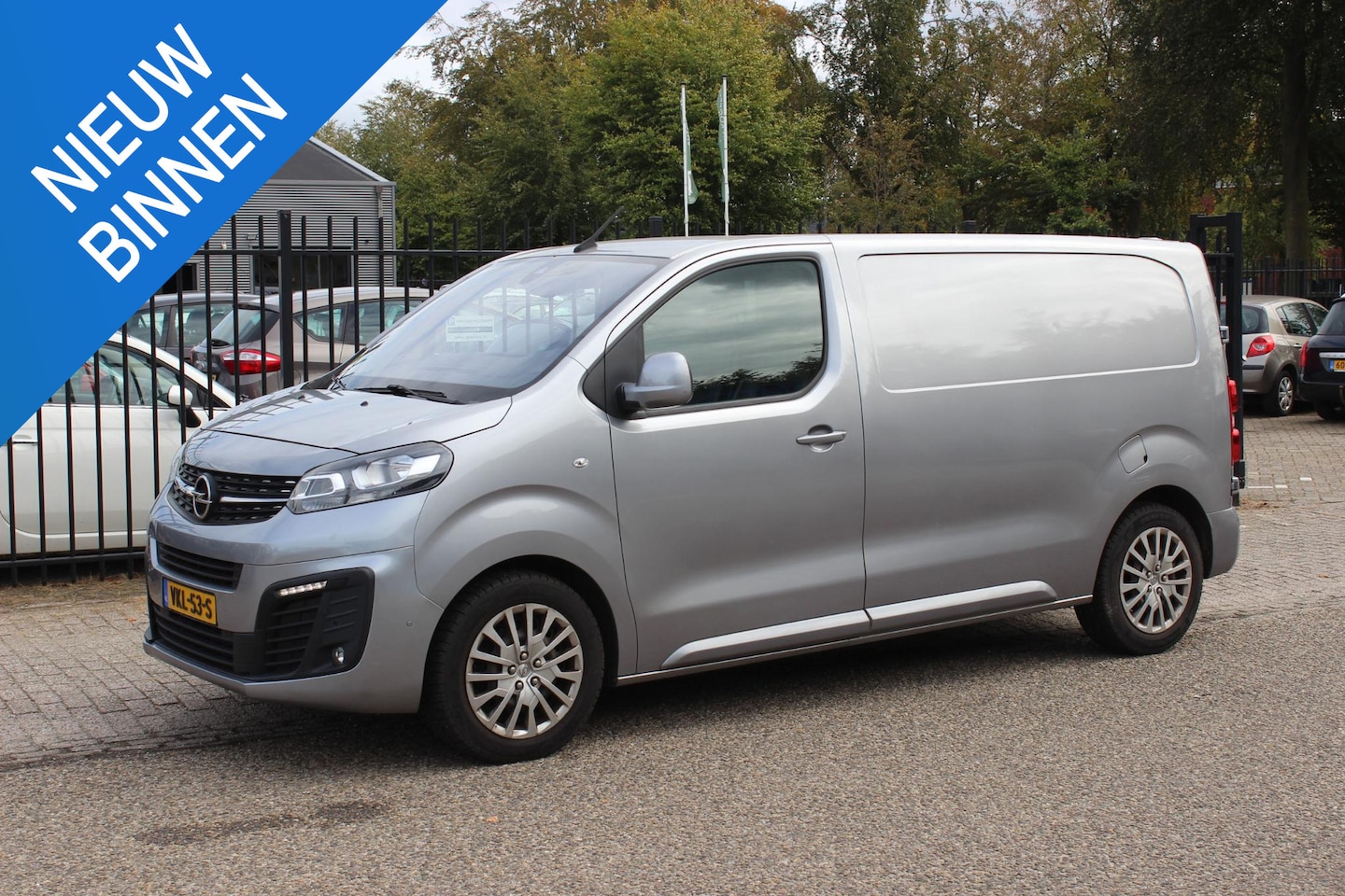 Opel Vivaro - 2.0 CDTI Automaat L2H1 Innovation - AutoWereld.nl