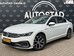 Volkswagen Passat - 1.4 TSI PHEV GTE Automaat / Apple Carplay / Pano / Virtual Cockpit / Navi / APK / Airco