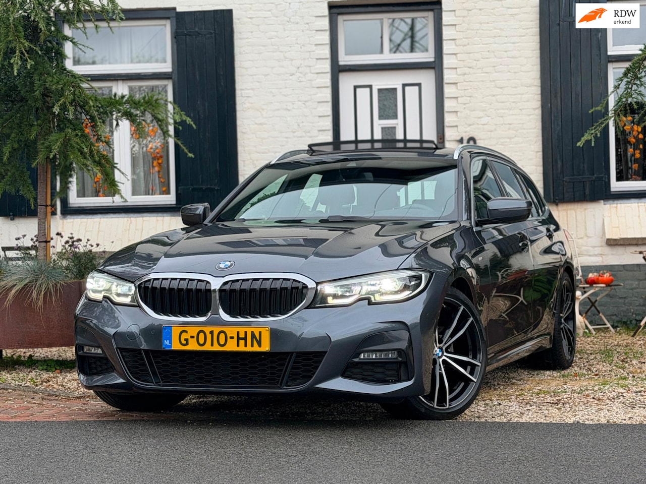 BMW 3-serie Touring - 320d Corporate High Executive|Carplay|Pano| - AutoWereld.nl
