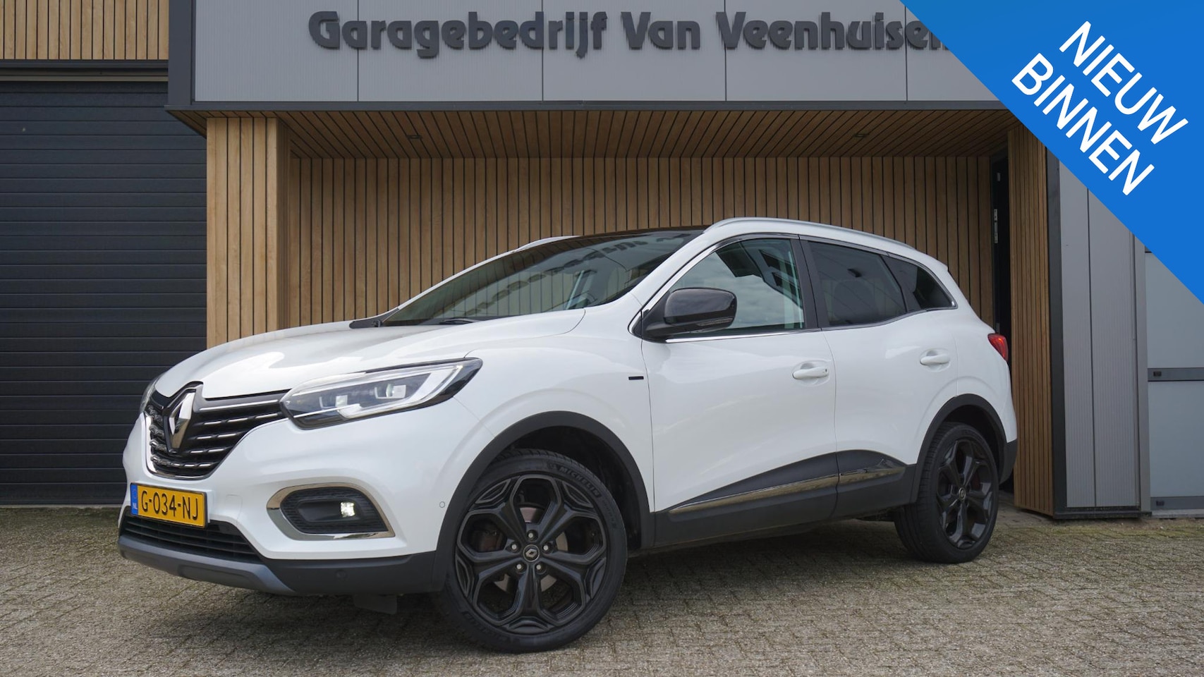 Renault Kadjar - 1.3 TCe 160pk Black Edition *Pearl Metallic* Pano.Dak Leder BOSE LED Keyless 19inch LM Tre - AutoWereld.nl
