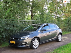 Opel Astra - 1.4 Turbo Sport 140PK