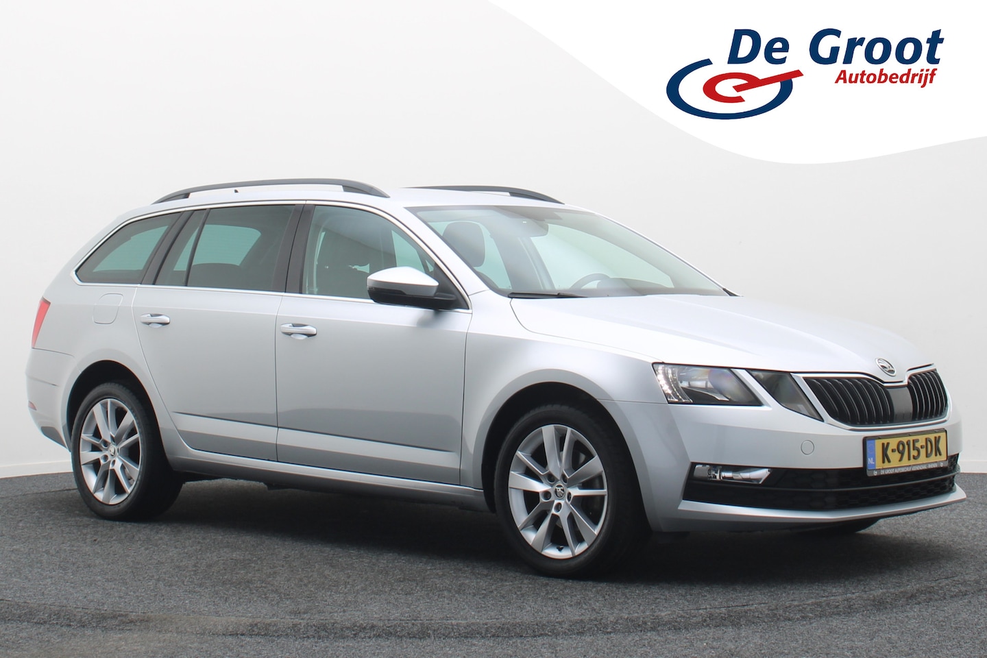Skoda Octavia Combi - 1.5 TSI DSG Greentech Business Edition Camera, Apple Carplay, Trekhaak, Climate, Stoelverw - AutoWereld.nl