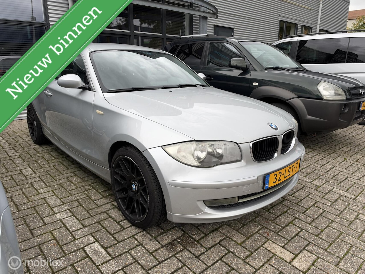 BMW 1-serie - 116i Corporate / airco/ EXPORT - AutoWereld.nl