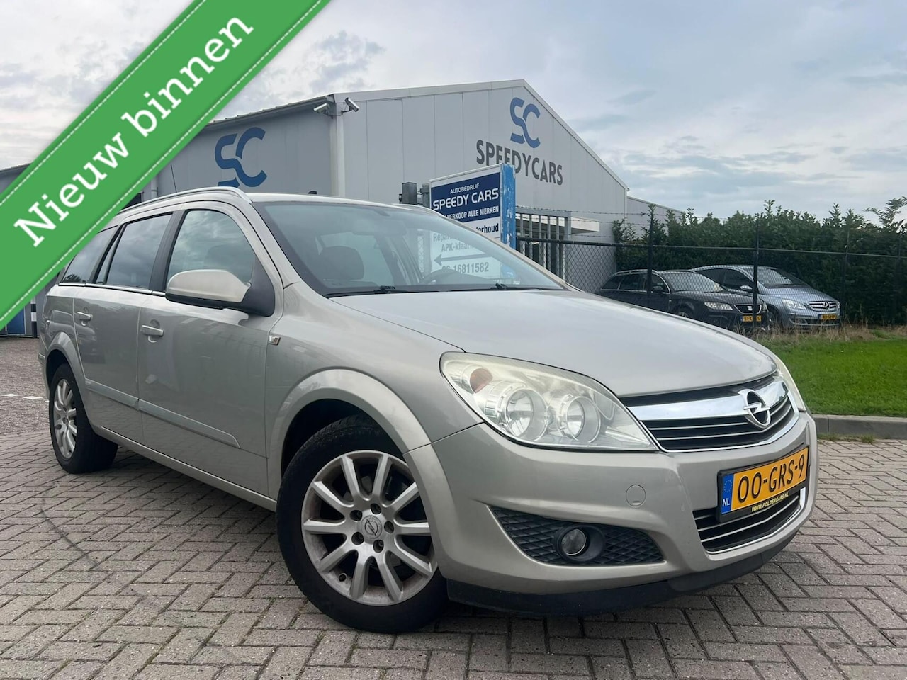 Opel Astra Wagon - 1.8 Executive Airco Cruise - AutoWereld.nl
