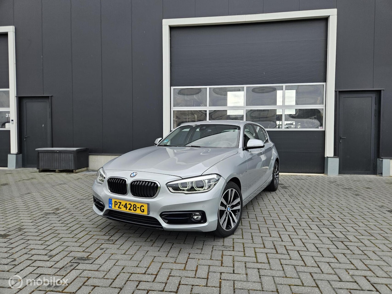 BMW 1-serie - 120i High Executive 120i High Executive - AutoWereld.nl
