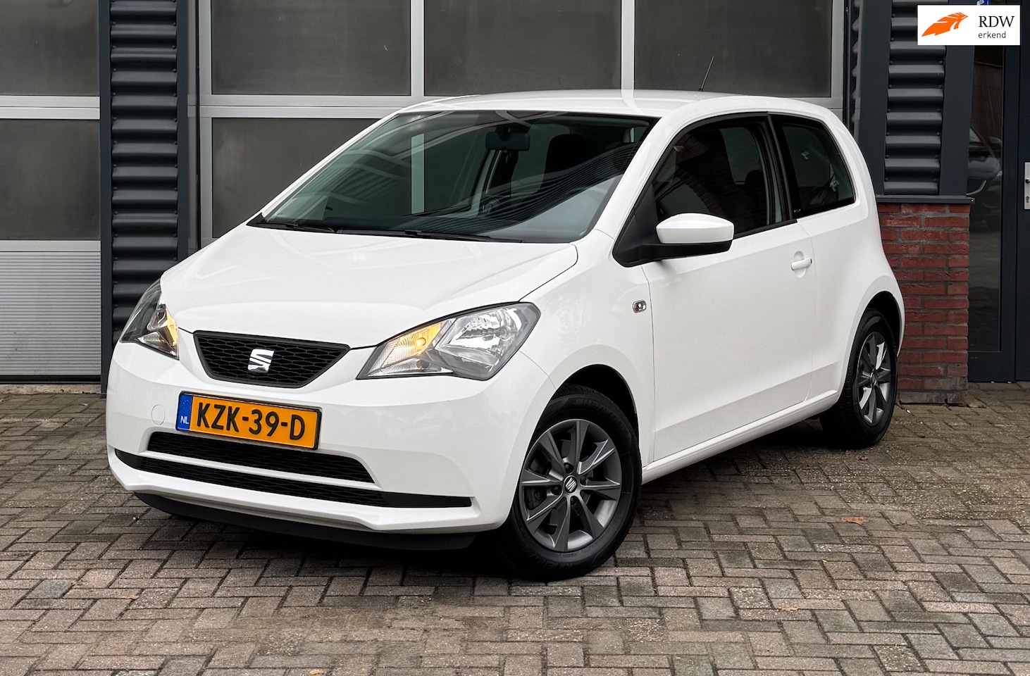 SEAT Mii - 1.0 i-Tech Edition Style chic| 60 PK | Stoelverwarming | Cruise Control | Airco | Bluetoot - AutoWereld.nl