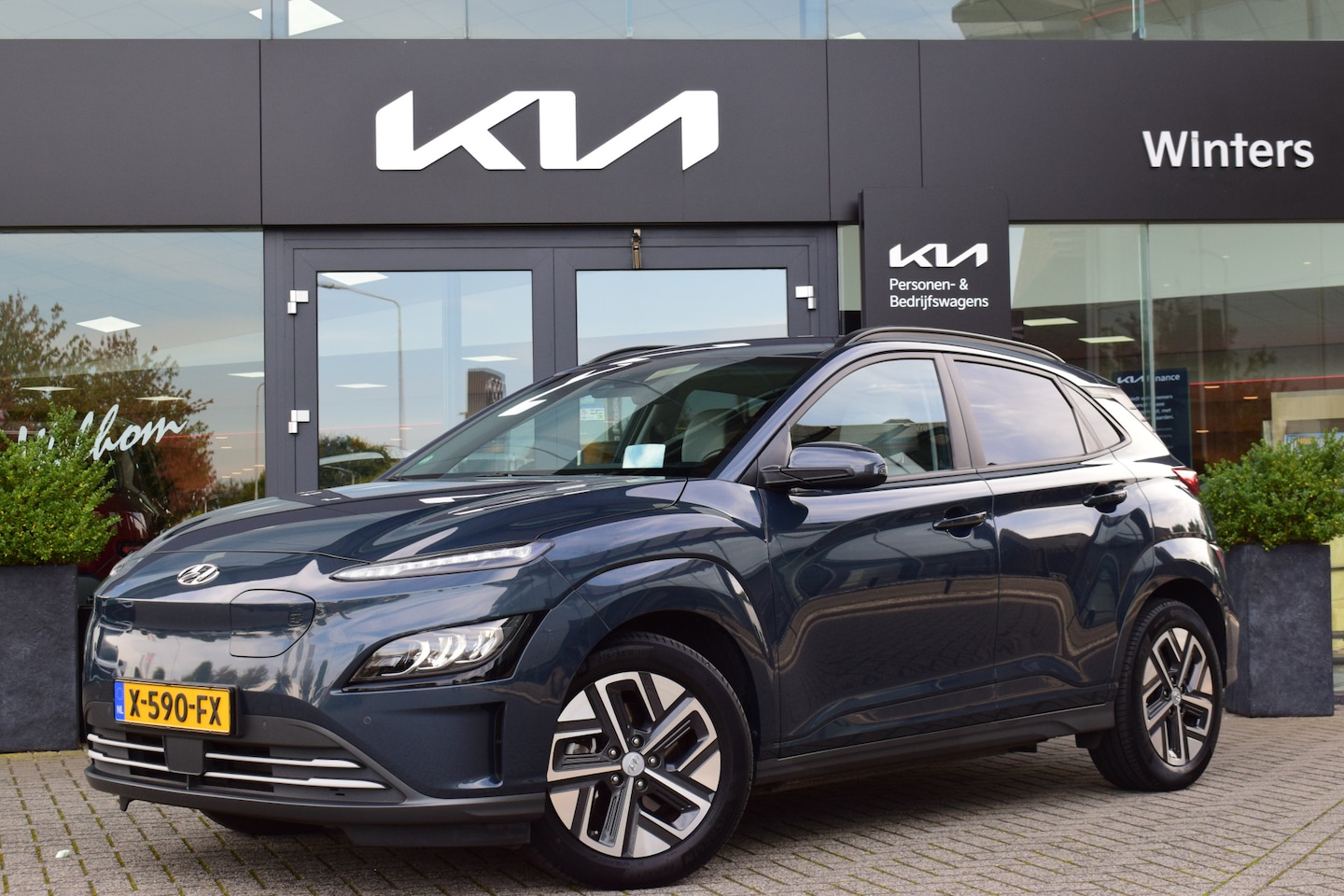 Hyundai Kona Electric - EV Business 64 kWh | Stoelverwarming | Head-up Display | Navigatie | Adaptieve Cruise Cont - AutoWereld.nl