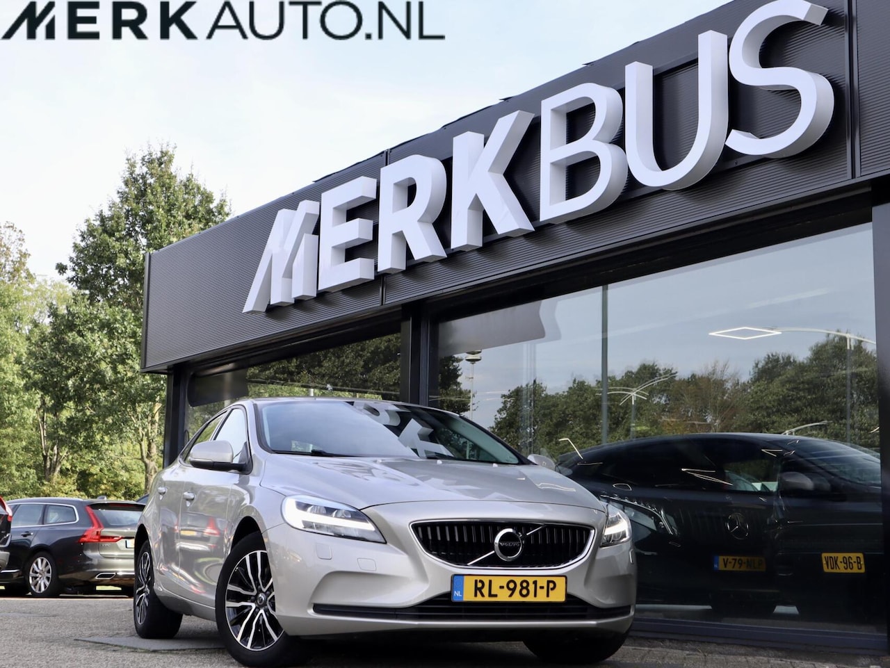 Volvo V40 - 2.0 T2 Nordic 2.0 T2 Nordic+, Standkachel, Stoelverwarming - AutoWereld.nl