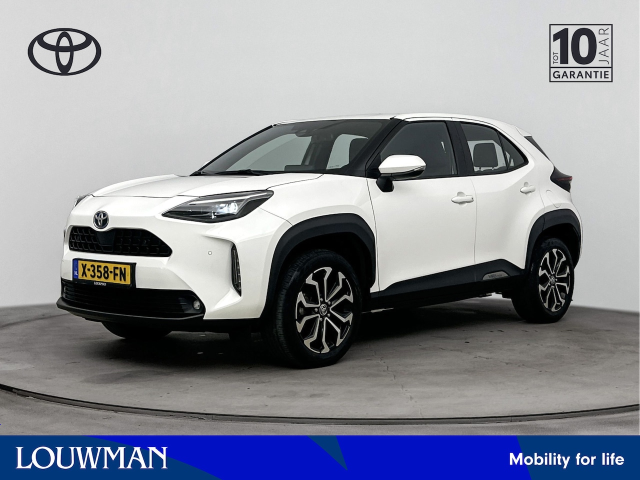 Toyota Yaris Cross - 1.5 Hybrid Dynamic | Voorruit-Stuur-Stoelverwarming | Trekhaak | Parkeersensoren V+A | - AutoWereld.nl