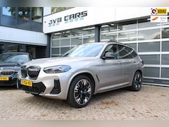 BMW iX3 - High Executive 80 kWh/pano/Mpakket