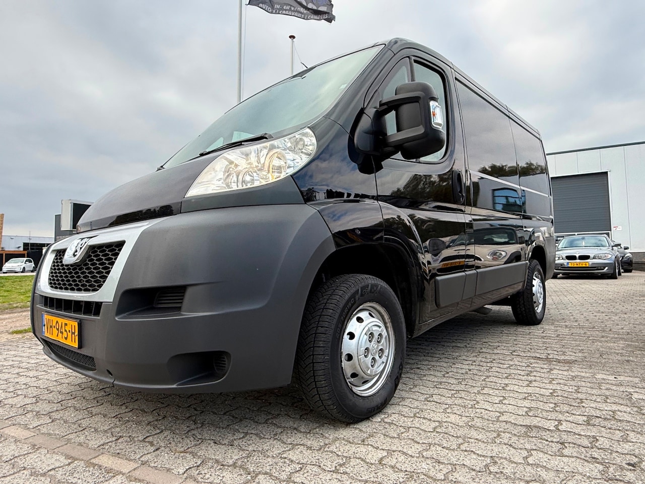 Peugeot Boxer - 330 2.2 HDI L1H1 Profit+ marge - AutoWereld.nl
