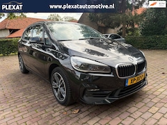 BMW 2-serie Active Tourer - 220i High Executive Aut. | Panorama | Full Led | Facelift | Sportstoelen | Stoelverwarming