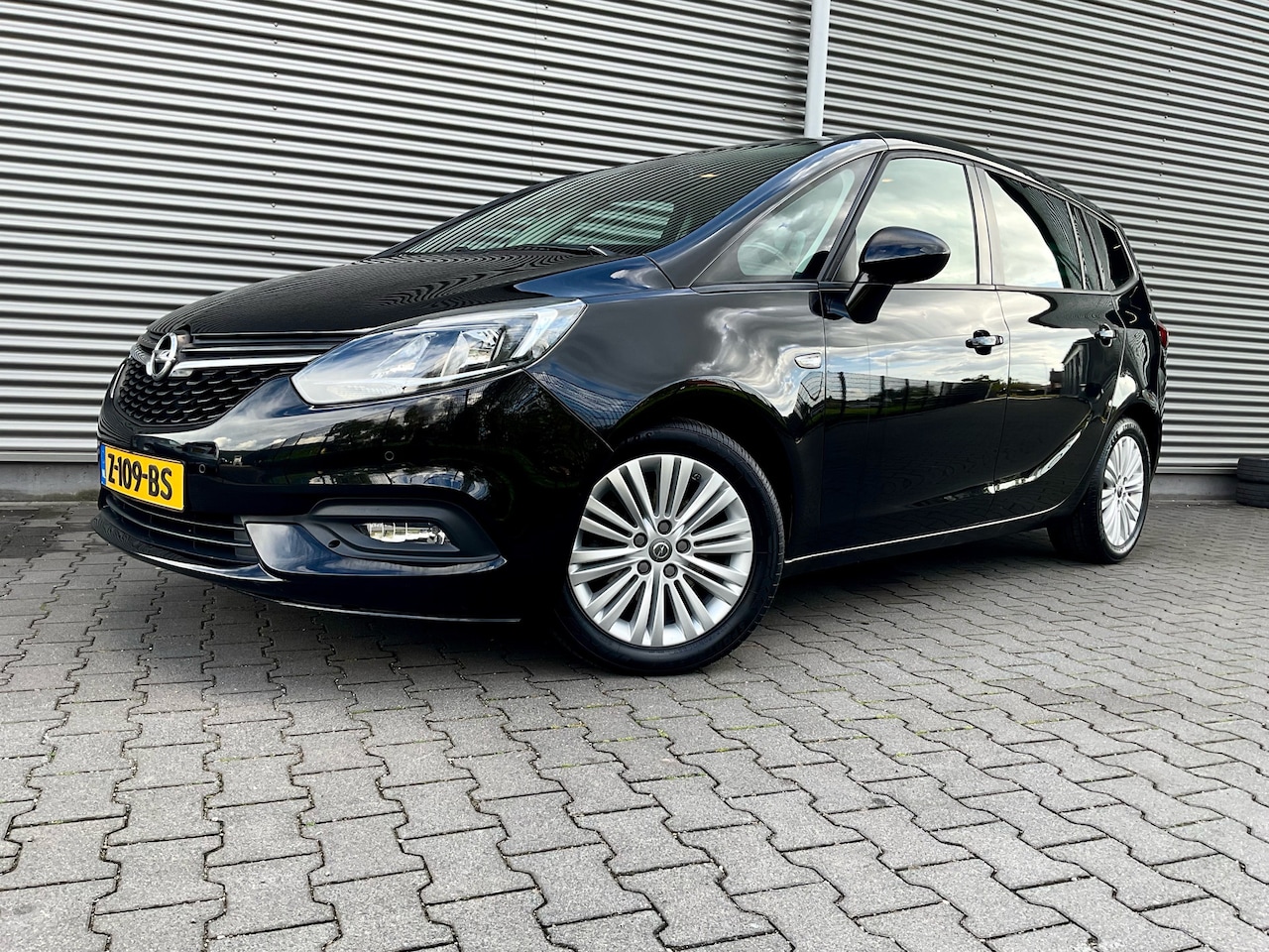Opel Zafira Tourer - 1.4 Turbo 140pk Online Edition 7persoons - AutoWereld.nl