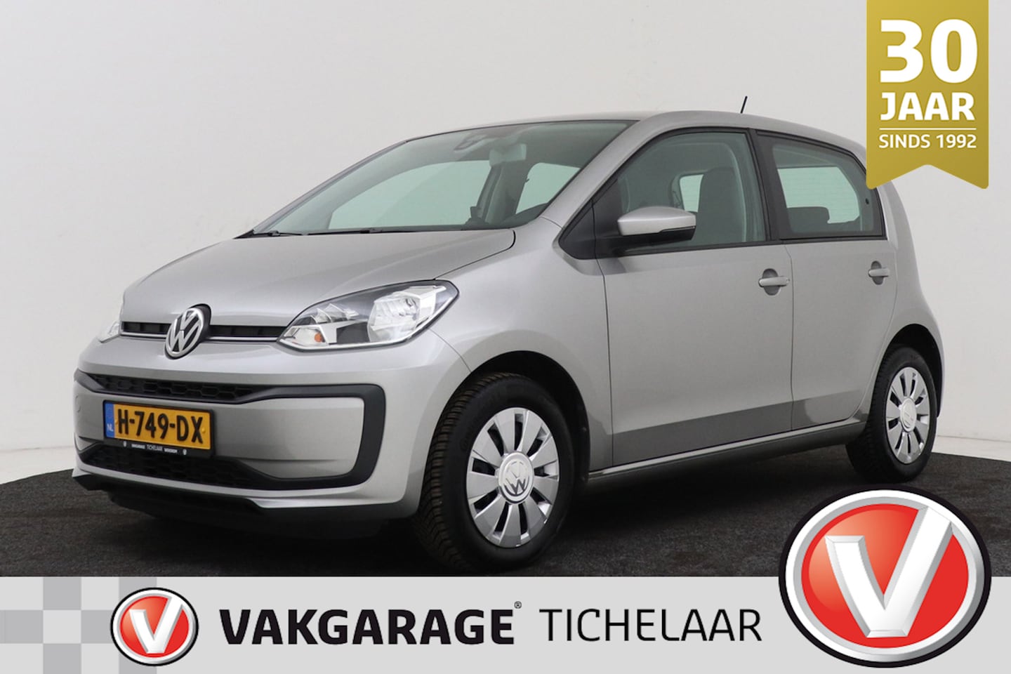 Volkswagen Up! - 1.0 BMT move up! | Org NL | Airco | Dealer Ond. | Navigatie Via Telefoon | Bluetooth | 104 - AutoWereld.nl