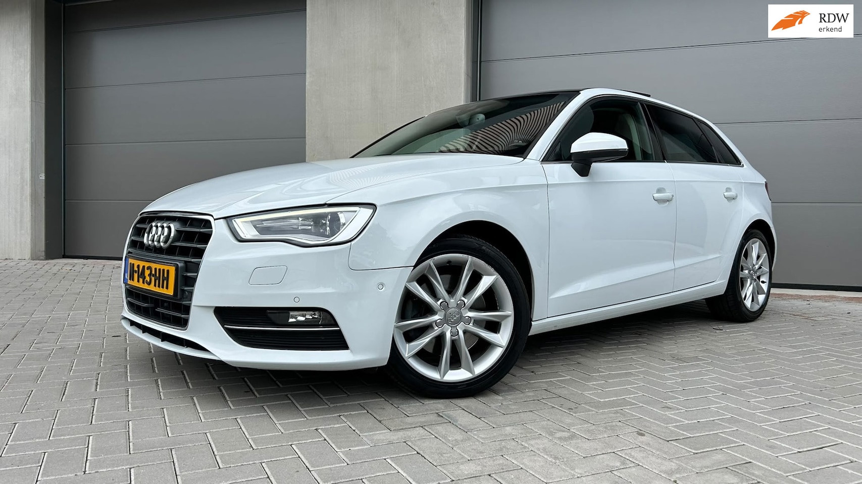 Audi A3 Sportback - 1.8 TFSI Pro Line S Aut, Bang en Olufsen, Duotone, Led - AutoWereld.nl