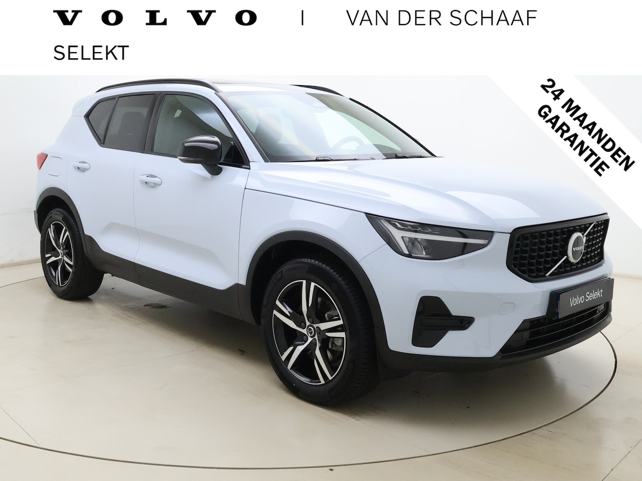 Volvo XC40 - B4 211pk Plus Dark / Nubuck / Elektr. Stoelen / Panoramadak / Trekhaak / Harman&Kardon Aud - AutoWereld.nl