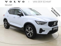 Volvo XC40 - B4 211pk Plus Dark / Nubuck / Elektr. Stoelen / Panoramadak / Trekhaak / Harman&Kardon Aud