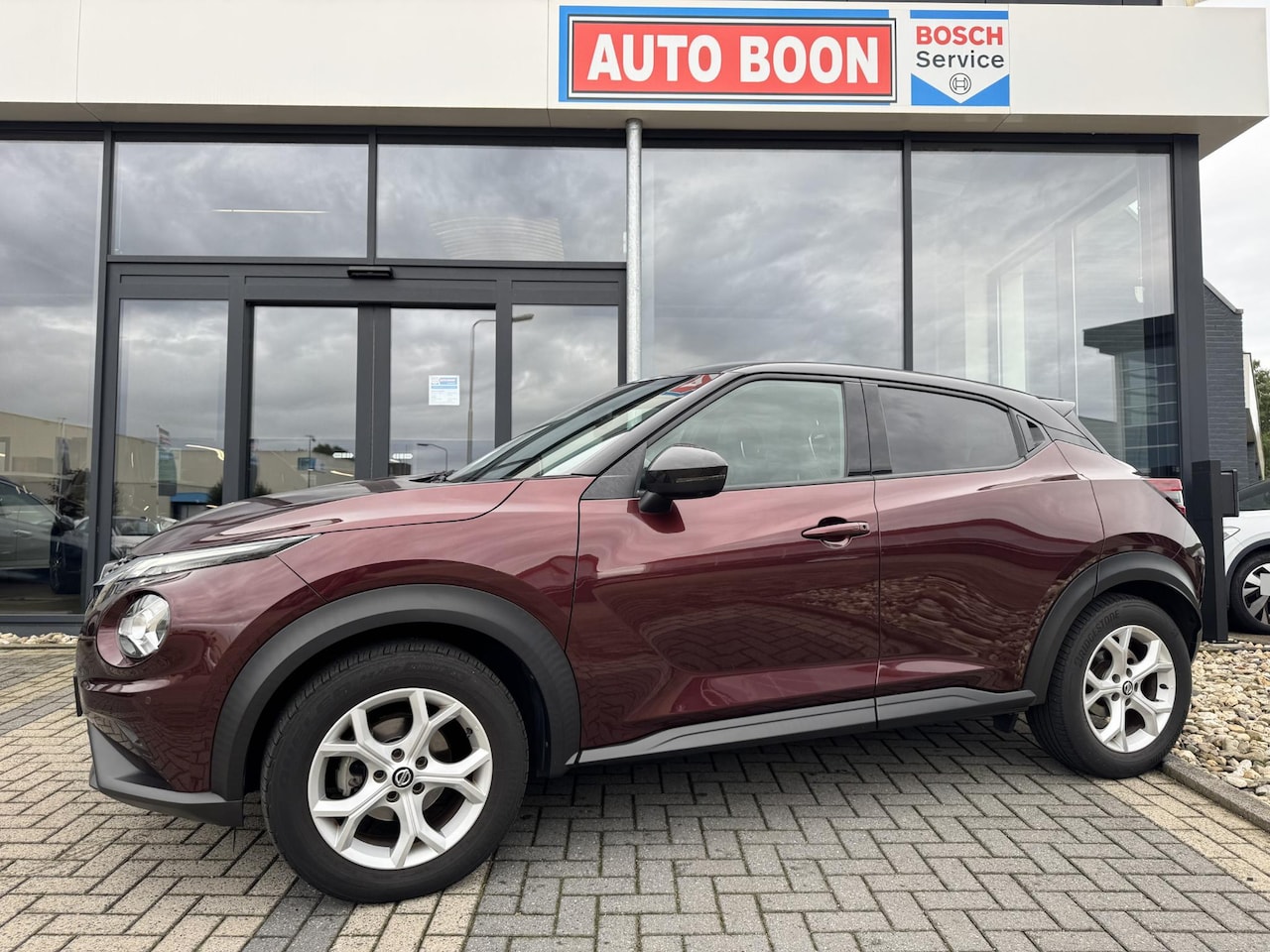 Nissan Juke - 1.0 DIG-T 117PK TEKNA 2-TONE APPCARPLAY/P-CAM360 /NAVI/SFEER/BOSE/LED/CLIMA/KUIPZETELS/2XK - AutoWereld.nl