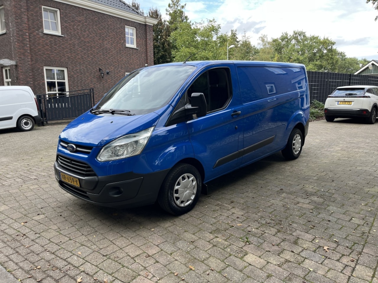 Ford Transit Custom - 310 2.2 TDCI L2H1 Tr - AutoWereld.nl