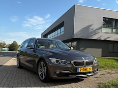 BMW 3-serie Touring - 320i High Executive luxury | trekhaak | winterset