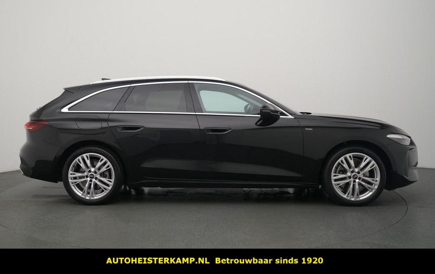 Audi A5 Avant - 2.0 e-hybrid quattro 299 PK ACC EL. Sportstoelen 19 Inch LED MMI Navi Camera - AutoWereld.nl