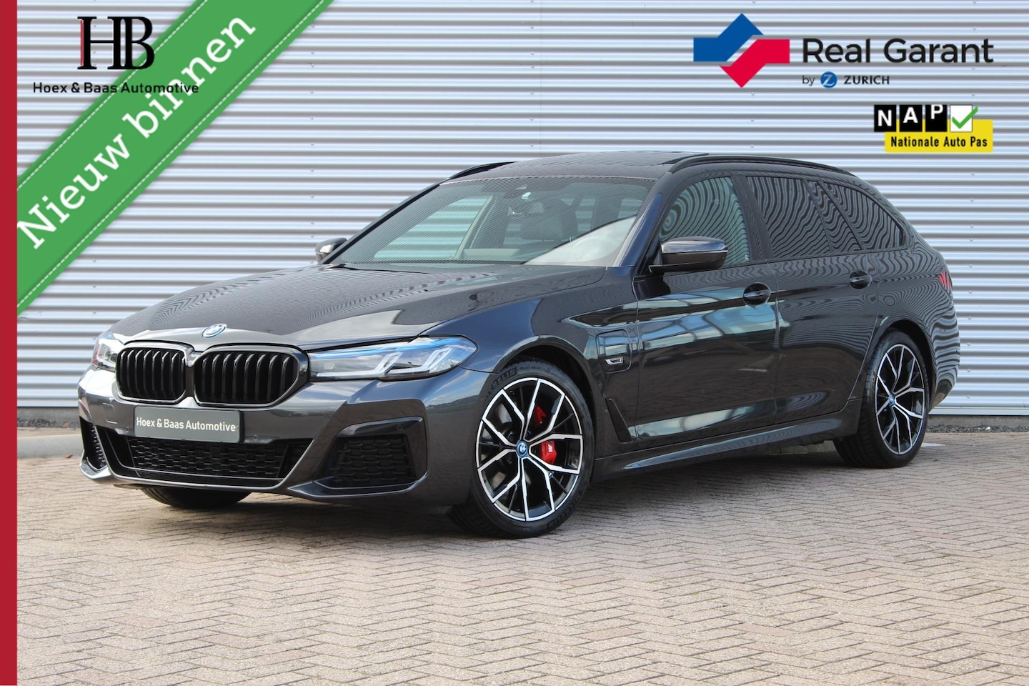 BMW 5-serie Touring - 530e M-Pakket/Pano/Trekhaak/HarmanKardon - AutoWereld.nl