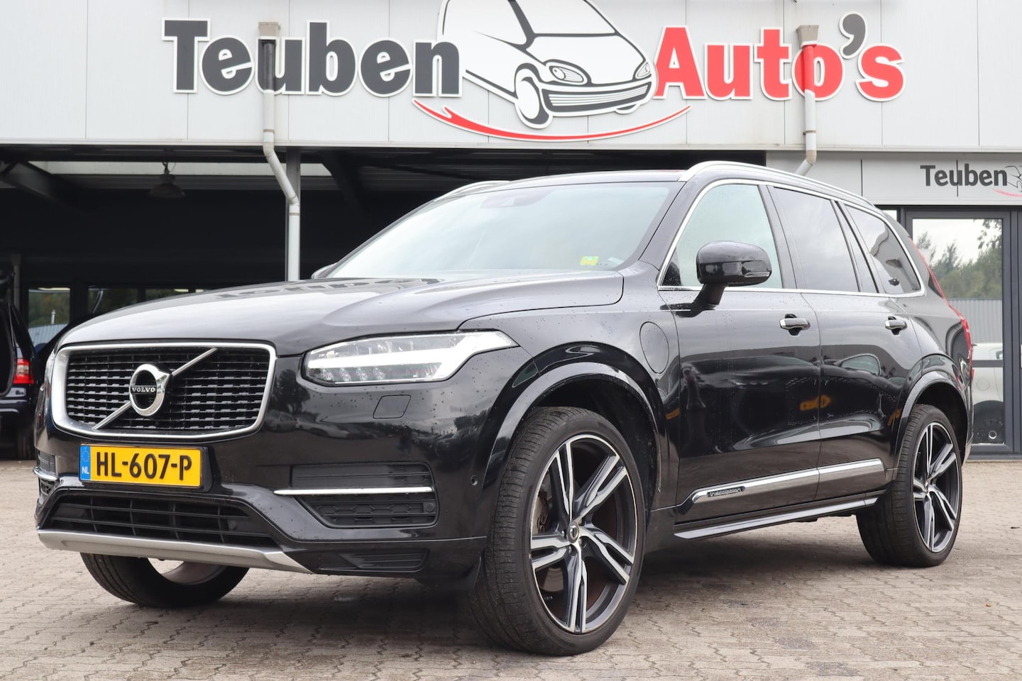 Volvo XC90 - 2.0 T8 Twin Engine AWD Inscription | 7 Persoons | Luchtvering | Trekhaak | Scandinavian Li - AutoWereld.nl