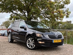 Skoda Octavia Combi - 1.0 TSI Greentech Clever Edition | Automaat + Half/Leder + Cruise Nu € 9.975,