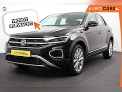 Volkswagen T-Roc - 1.5 TSI 150pk Automaat Style Navigatie Apple Carplay/Android Auto Parkeersensoren Camera A