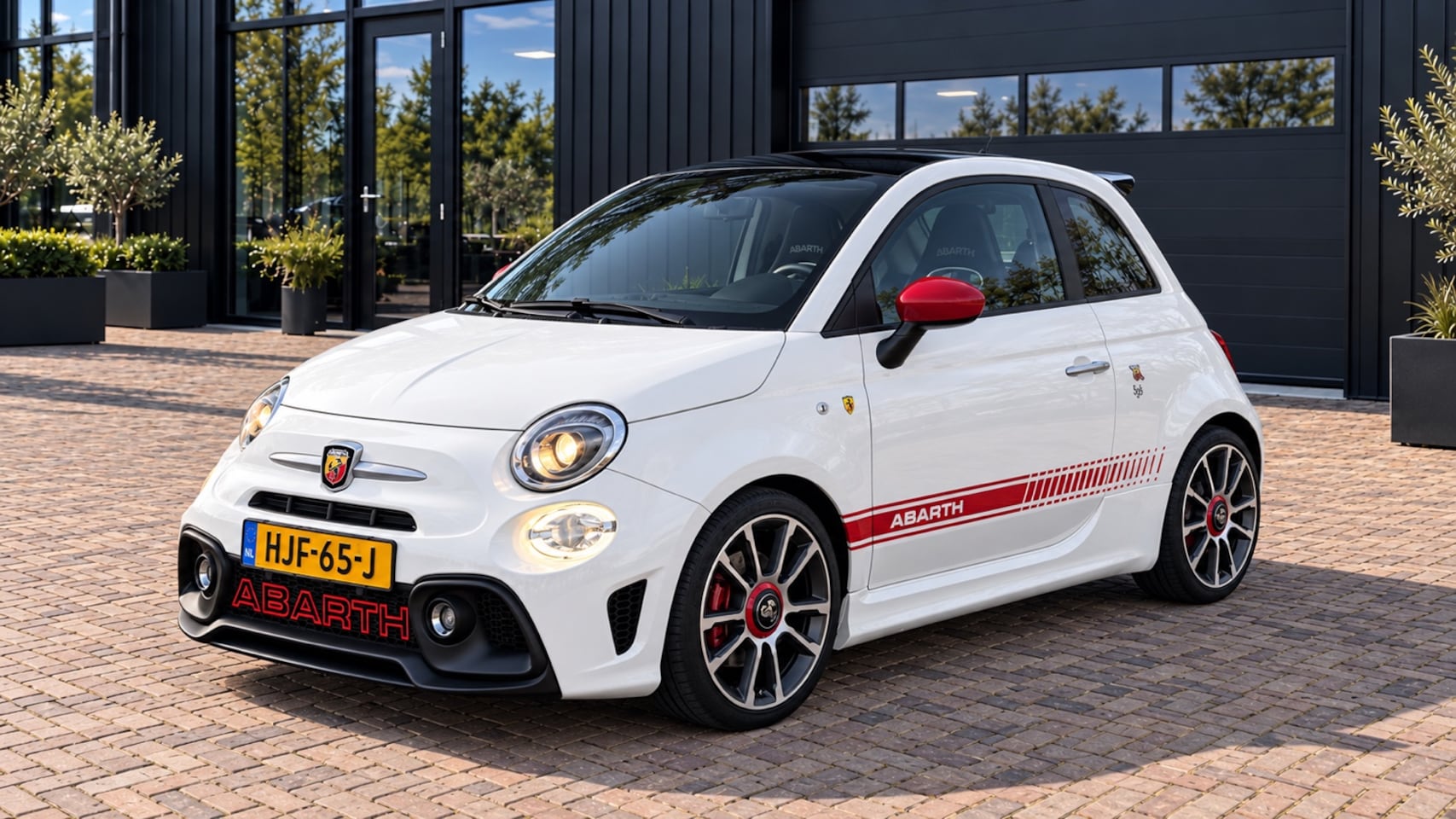 Abarth 595 - 595c MTA Turismo Pista 1.4 T-Jet Abarth MTA Turismo 165 pk Classico Pista F1 Unieke Abarth - AutoWereld.nl