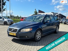 Volvo V70 - 2.4D 5-Cil. 163pk Automaat 1e eig. Leder Navi Trekhaak 1800kg