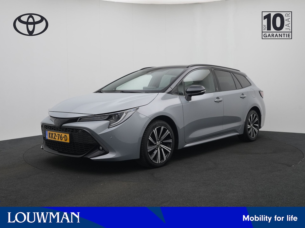 Toyota Corolla Touring Sports - 2.0 Hybrid Dynamic | Voorruit-Stuur-Stoelverwarming | Blindspot | Parkeersensoren V+A | - AutoWereld.nl