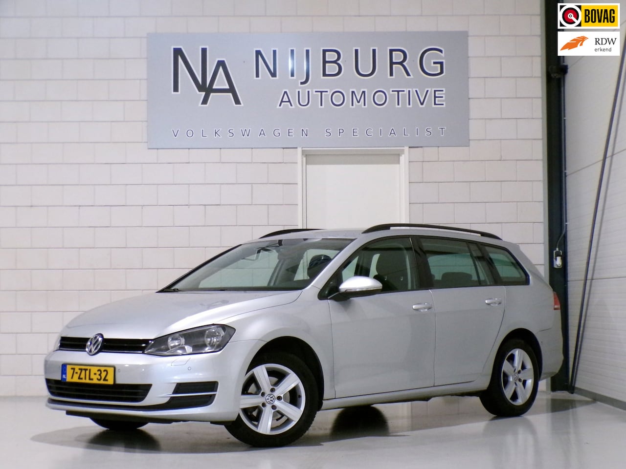 Volkswagen Golf Variant - 1.2 TSI Comfortline Trekhaak Stoelverwarming Parkeersensoren Navigatie Bluetooth Cruise-co - AutoWereld.nl