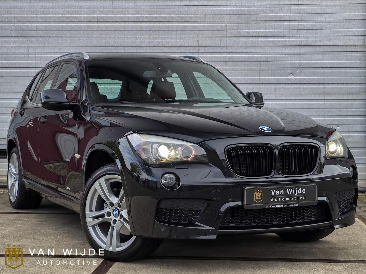 BMW X1 - XDRIVE|AUTOMAAT|CRUISE|HARMAN/KARDON|NAVI|STOELVERW. - AutoWereld.nl