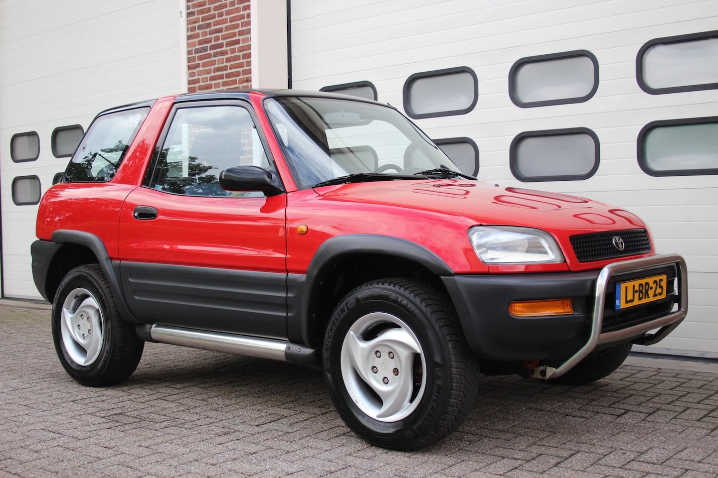 Toyota FunCruiser RAV4 - 2.0i SR 3-Deurs * Automaat / Nap * - AutoWereld.nl