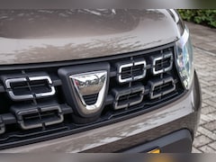 Dacia Duster - 1.0 TCe Essential | Airco | Cruise | Trekhaak |